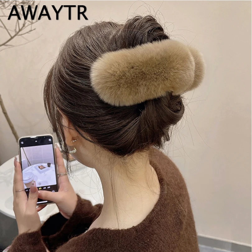 AWAYTR Winter Rex Rabbit Fur Hair Claw Faux Fur Hair Clip Barrettes Women Girls Duckbill Large Hairpins Grip Hair Accessories