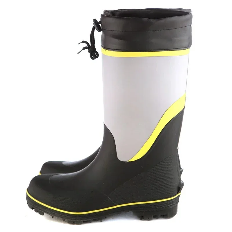DurableSmall Fish Nail Bottom Fishing Shoes Rock Fishing Boots Non-slip Waterproof Rain Shoes Fishing Supplies