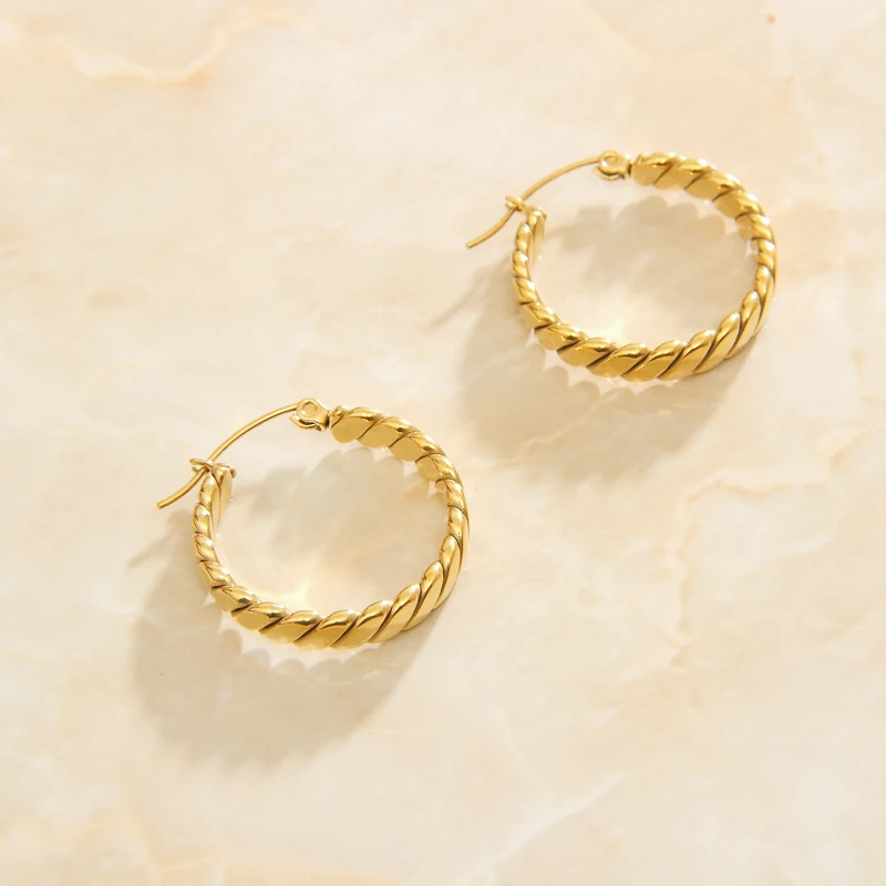SOMMAR Fashion jewellery charms Gold Plated Female Friend hoop earrings simple ear hoop women earring prices in euros