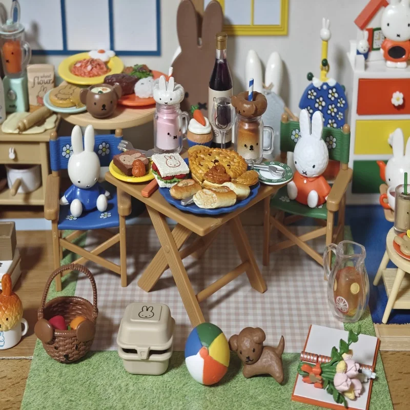 Genuino Re-Ment Miffy Picnic Scena di campeggio Tavoli e sedie Casa da gioco in miniatura Scatola cieca Ornamento Anime Figura Modello Giocattolo Regalo