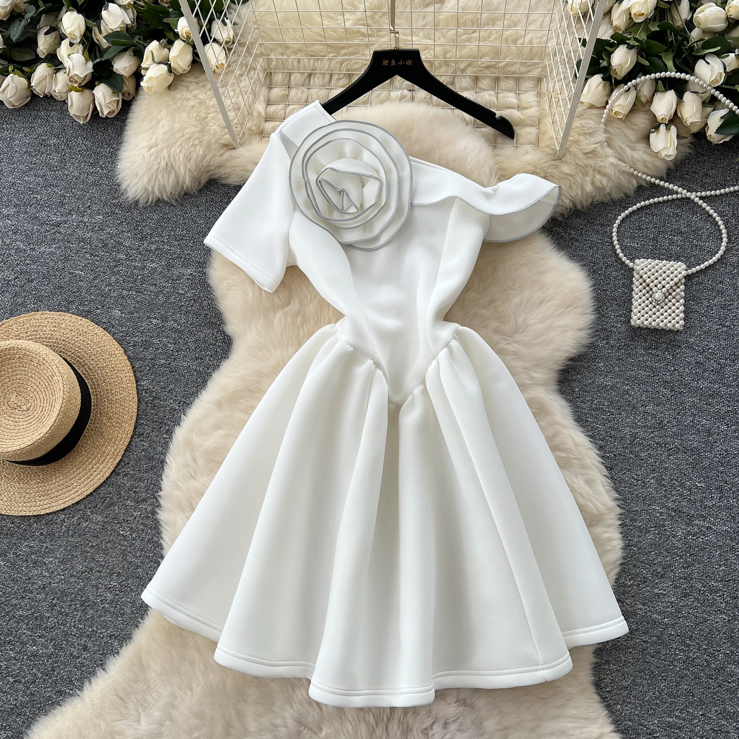 

Female 3D Flower Luxury Birthday Ball Gown Dress Lady White Elegant Skew Neck Party Dinner Dress Sweet Charm Formal Dinner Dress