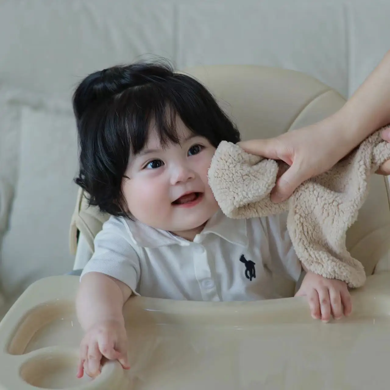 Vente chaude bébé confort poupée petit mois-vieil bébé dormir poupée Abeibei ours en peluche poupée