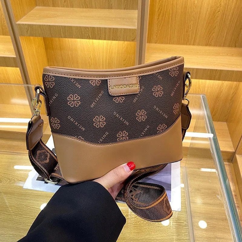 2024 New Trendy Luxury Versatile Women Lady Bag with High Quality Unique Design Single Shoulder Crossbody Handbag