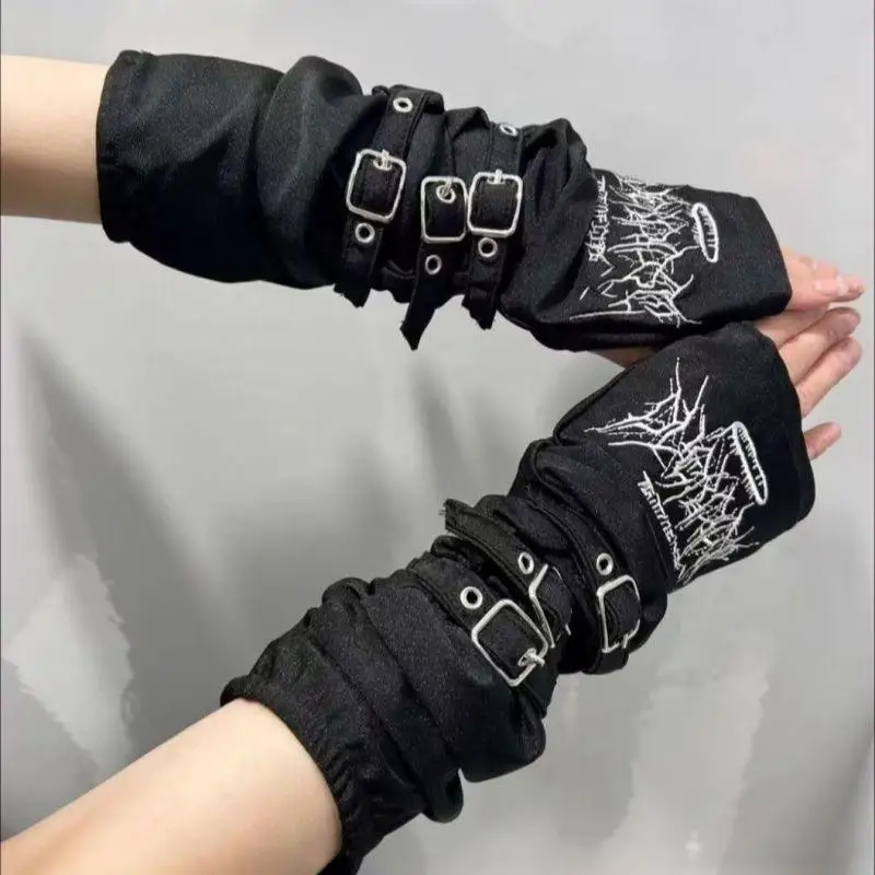 1 Paar schwarze Gothic-Fingerlose-Langhandschuhe mit Stickerei-Design und verstellbaren Schnallen für Halloween, Cosplay, Punk-Party, Streetwear – Detail 5