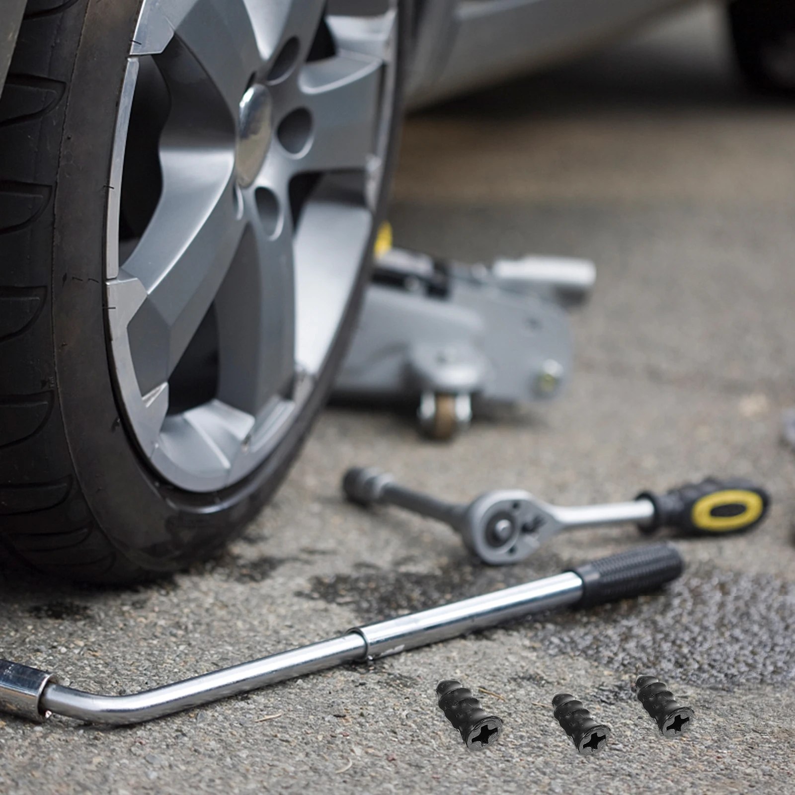 

10pcs Tire Studs Car Tire Repair Tools Anti Skid Nails For Bike Motorcycle Durable Skid Resistance Auto Supplies