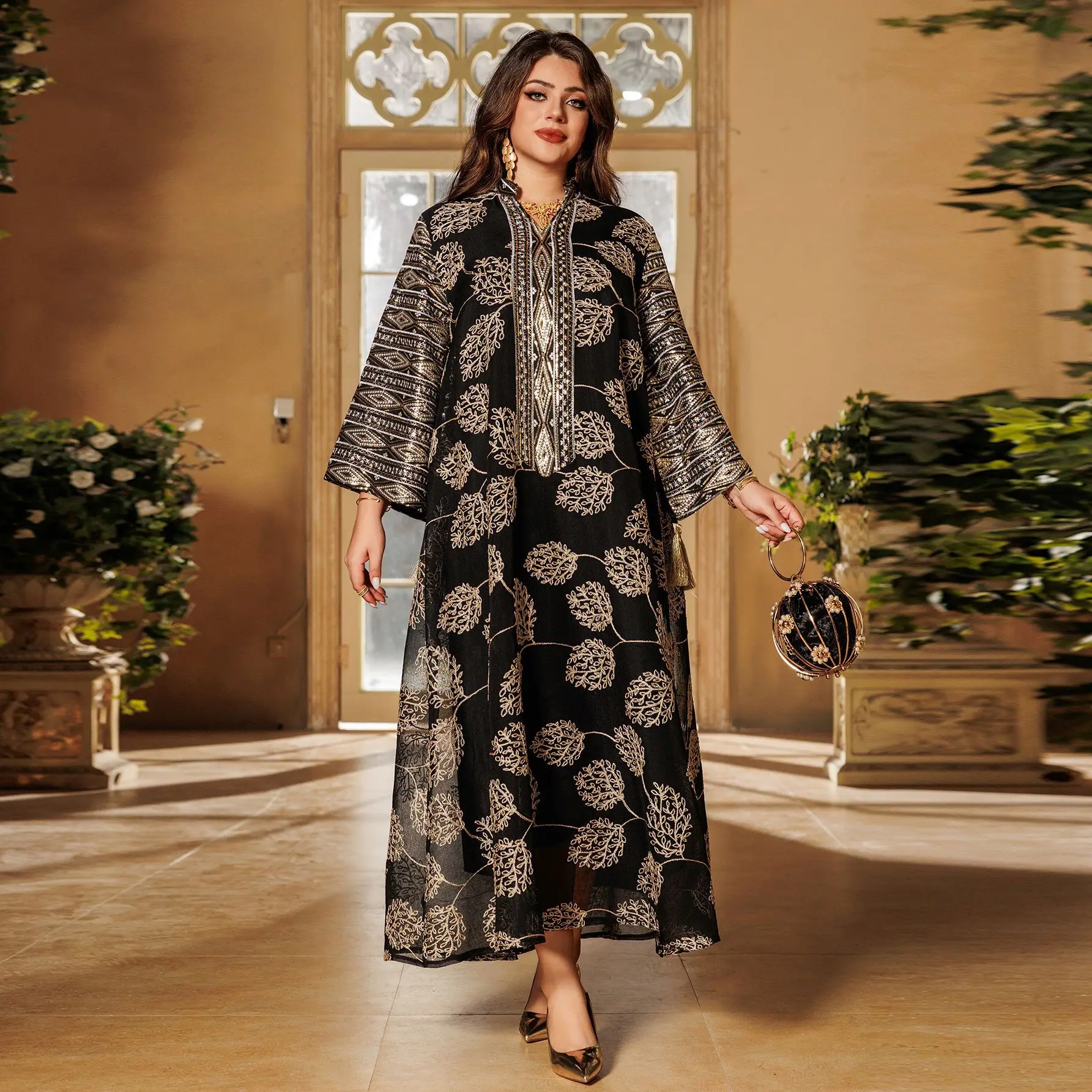 Abito sofisticato Abito bohémien ricamato con nappe Abito a maniche lunghe ispirato al retrò Abito fluido elegante romantico