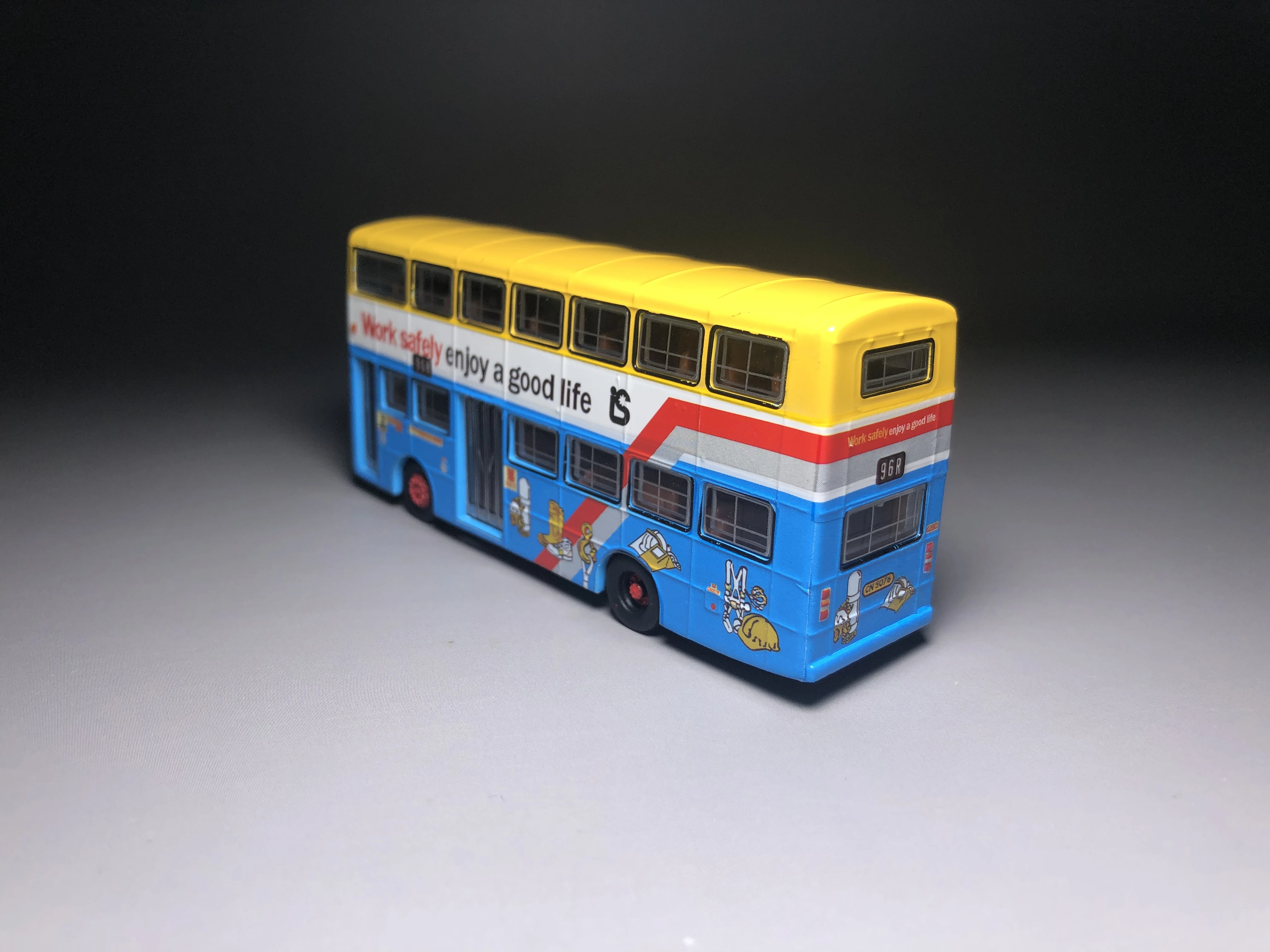 Kleine 1/110 Stad Kmb18 Kowloon Motorbus Dennis Cheer 96r Diecast Model Auto Collectie Limited Edition Speelgoedauto