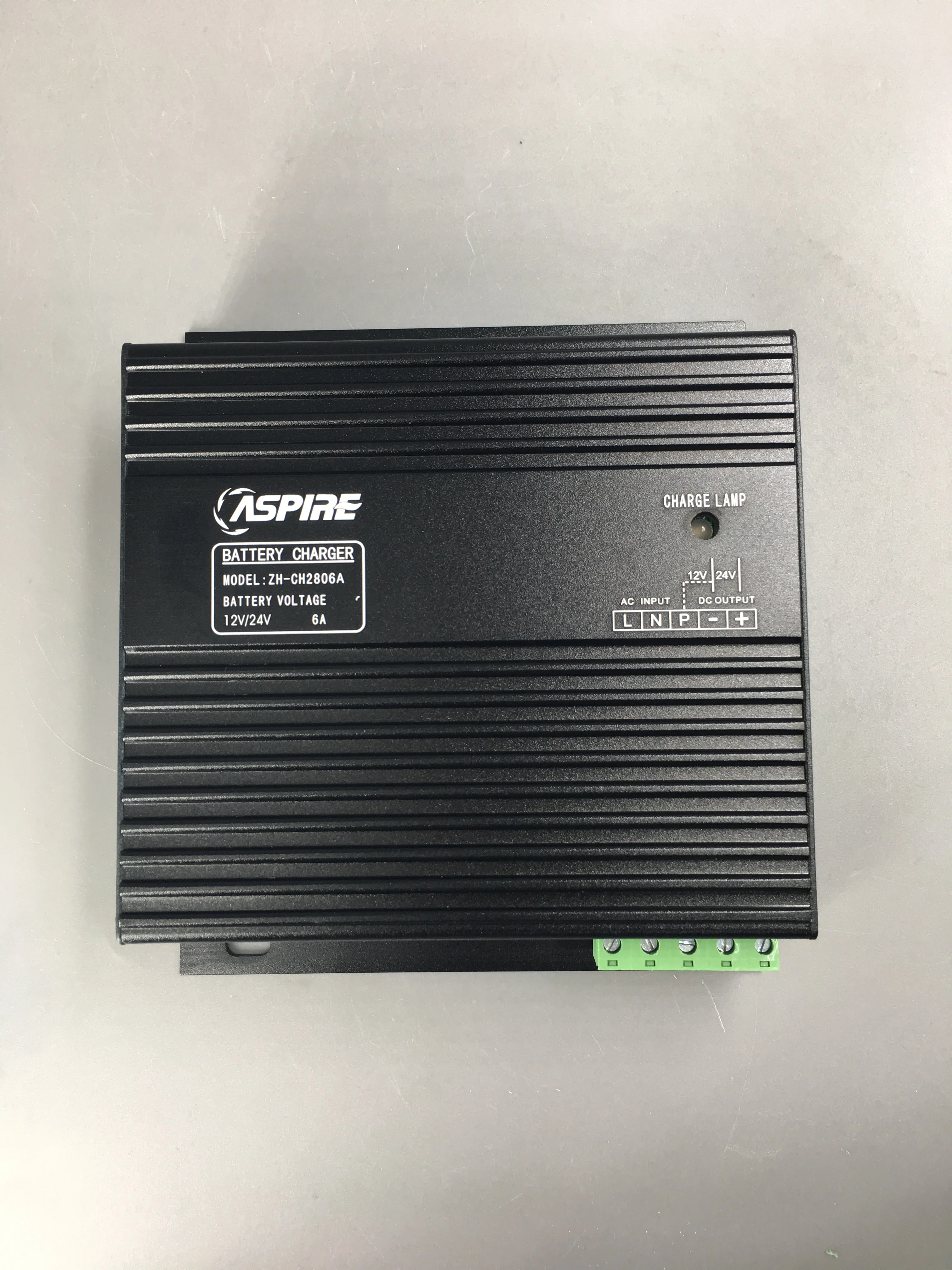 Generator Intelligent Battery Charger ZH-CH2804 ZH-CH2806 ZH-CH2810 Battery Charger 4A 6A 10A 12V/24V Diesel Engine Part