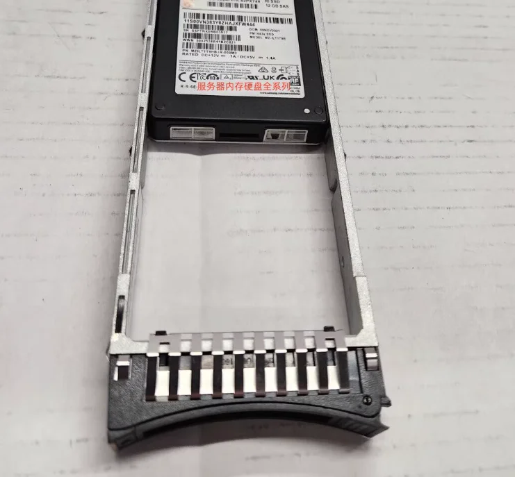 

For 02PX541 02YC036 1.92TB 12Gb SAS 2.5-inch V5000E V5030E hard drive