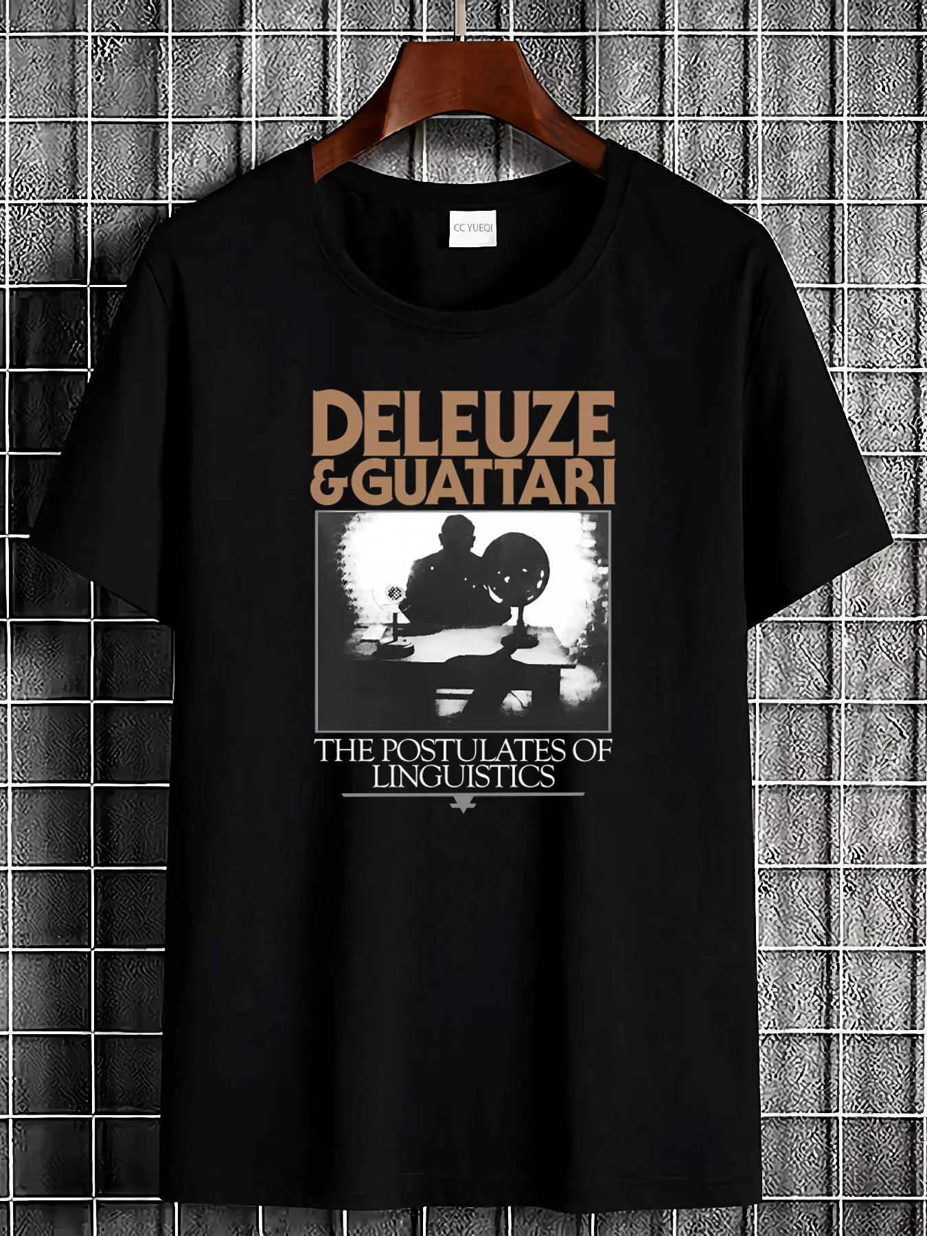 Camiseta Deleuze Guattari Foucault - Camiseta unisex de manga corta con cuello redondo y gráfico académico con el nombre del filósofo