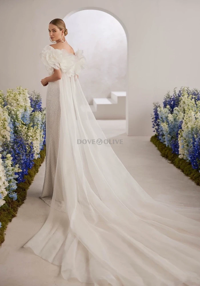 

Свадебные накидки с открытыми плечами и цветами из органзы с хвостом, длинный плащ невесты, свадебное пальто, женские аксессуары для официальной вечеринки