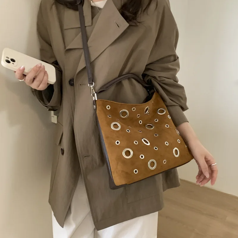 حقيبة تحت الإبط لعام 2025، محفظة كروس لوكس للنساء، حقيبة كتف كلاسيكية، حقيبة ركاب محكم، حقيبة أنيقة ليلاً ونهارًا