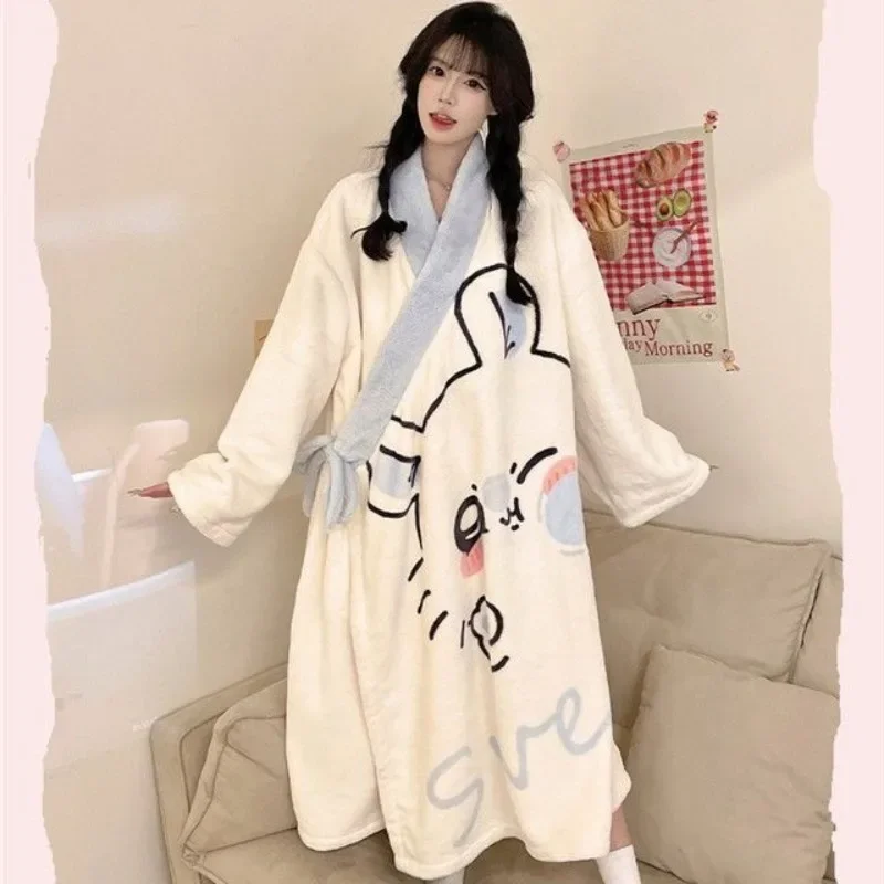 

Аниме Chiikawa Momonga, зимний фланелевой плащ, ночная рубашка, женское кавайное одеяло, пижамы, одежда для отдыха с героями мультфильмов, подарок на день рождения, новинка