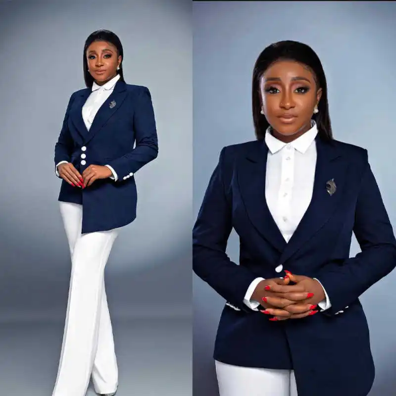 Customized Luxury 2 Piece Set Single Breasted Women Suits Simple Beads Notched Lapel Plus Size Luxury Women Blazer