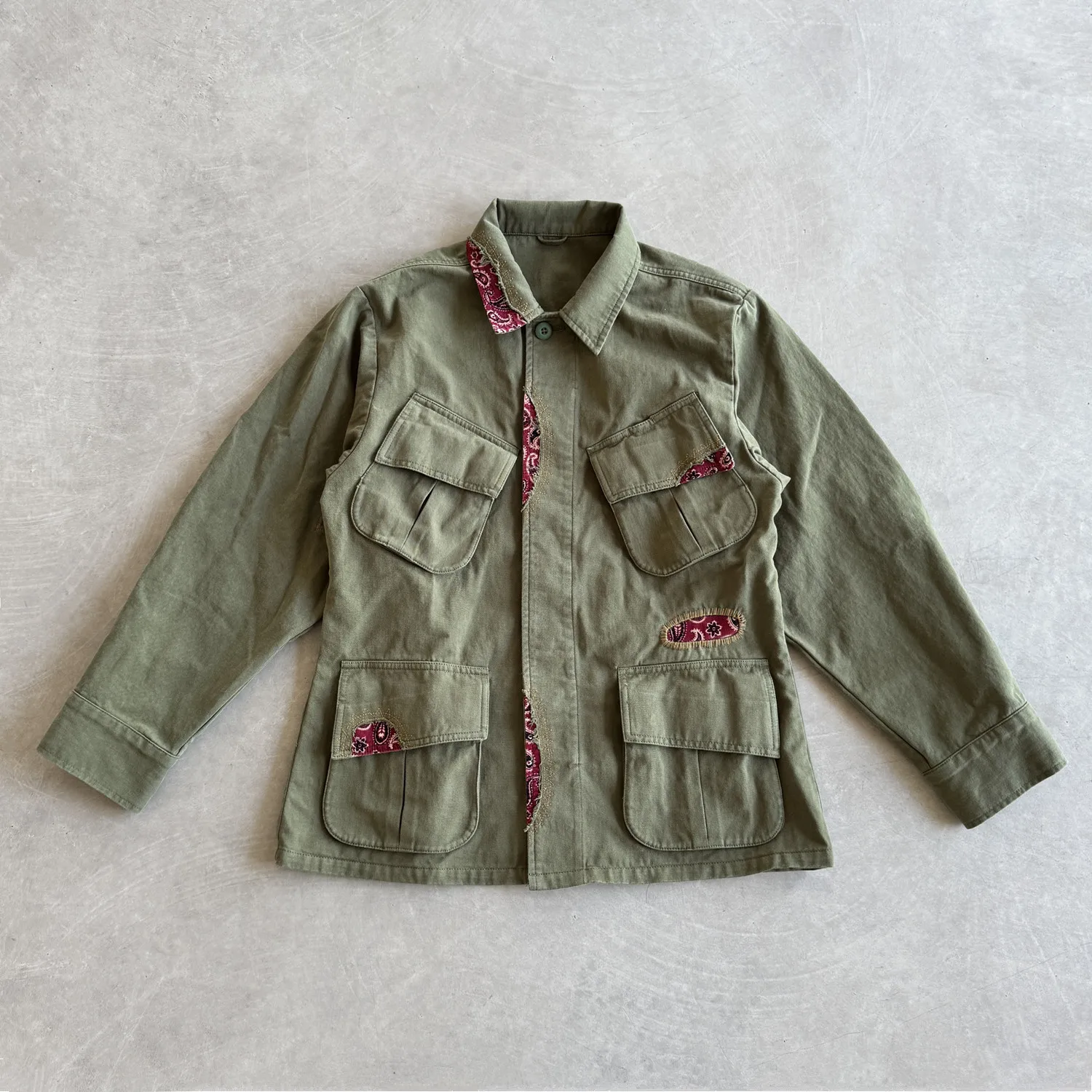 American Vintage Military Style Modified M43 Field Jacket 100% Cotton Heavyweight Safari Combat Coat with Paisley Patches Wear
