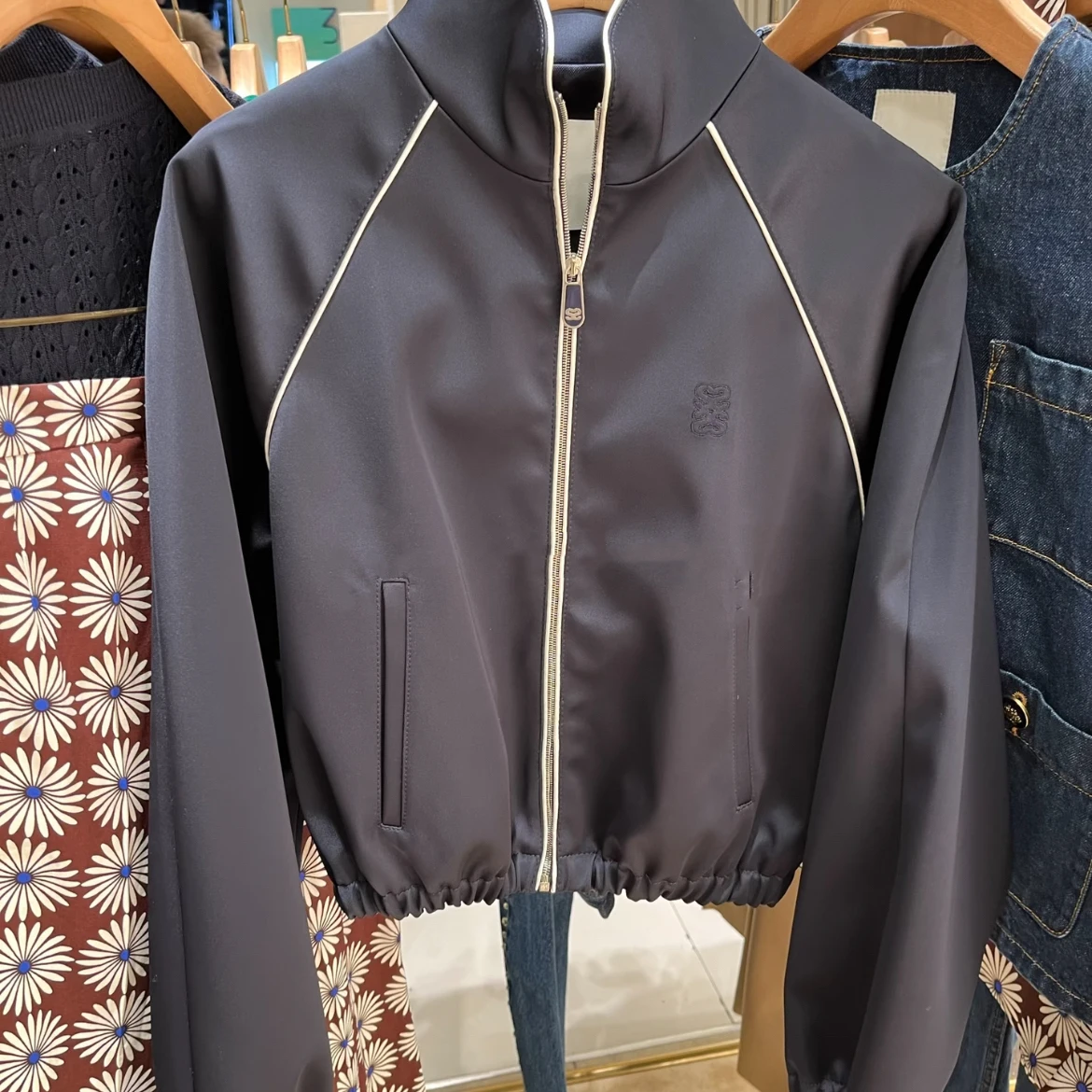 Spring Summer 2026 Women's Luxury Silk Jacket with Waist Cinching Stand Collar Slanted Pocket Decorative Stitching Short Coat