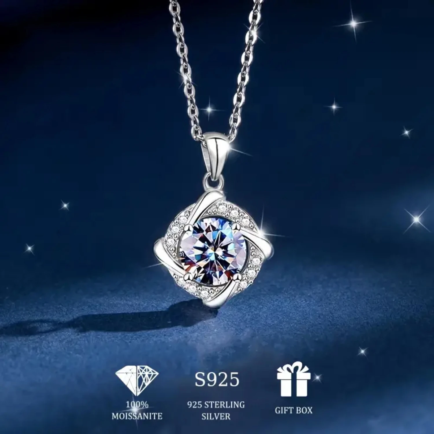 Exquisite Moissanite Pendant with Chain - Beautifully Crafted and Elegant Women's Fashion Accessory in Stunning 925 Silver Plati