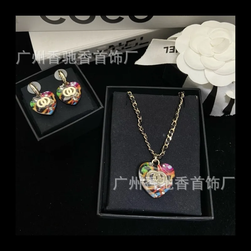 

New Medieval Color Love Wearing Leather Necklace French Retro Temperament Versatile Peach Heart Earrings Women