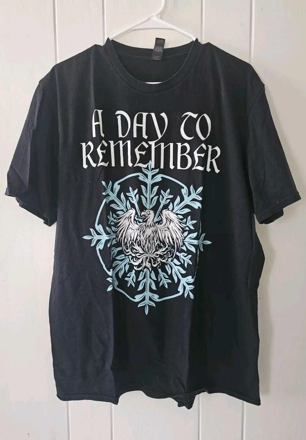 

A Day to Remember 2022 Reassembled Snowflake Eagle Acoustic Tour T Shirt XL