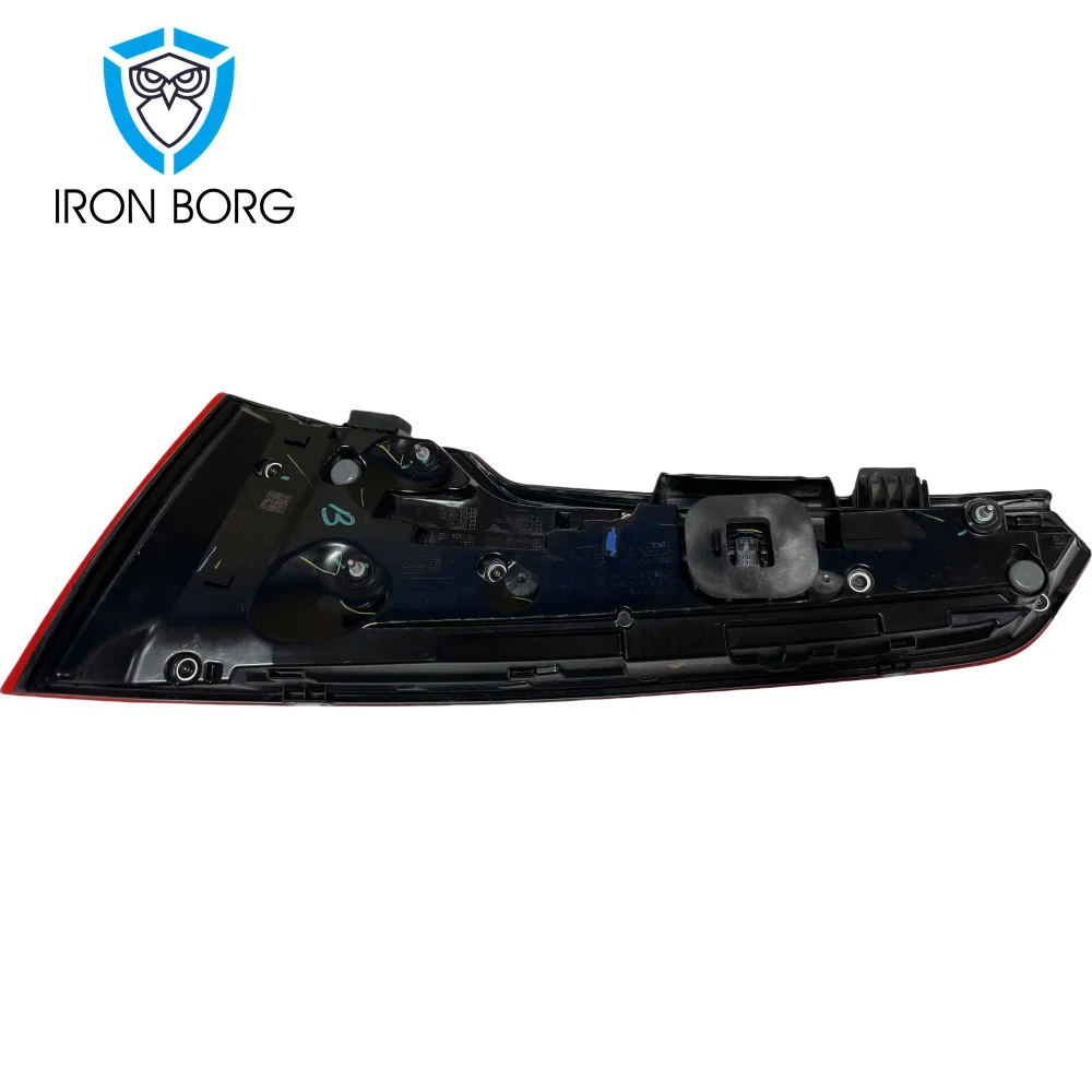 اليسار - مجموعة مصابيح خلفية جانبية للسائق لـ 2021-2024 Audi Q5 2022 2023