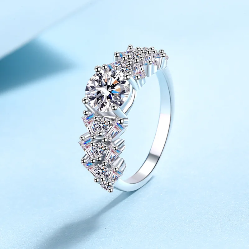 1ct Women's Elegant Rectangular Moissanite Ring PT950 Platinum Chamfer Light Luxury Sparkling Jewelry Premium Texture