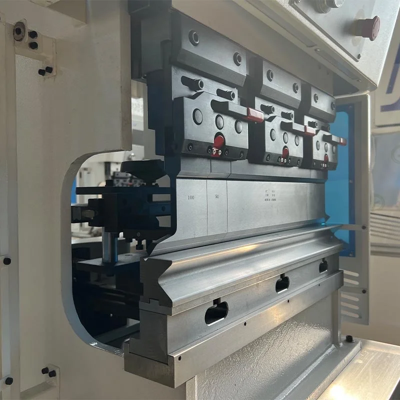 BLMA Mini servo elettrico sincronizzato CNC Controller SS Pressa piegatrice per la vendita calda