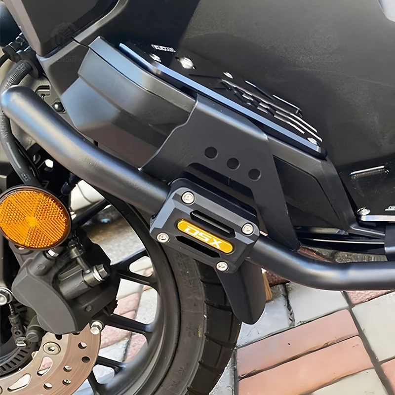 FOR KTM DUKE 390 690 790 890 1190 RC 1290 1390 1050 READY TO RACE Universal 22 25 28MM Motorcycle Bumper Protection Block view 4