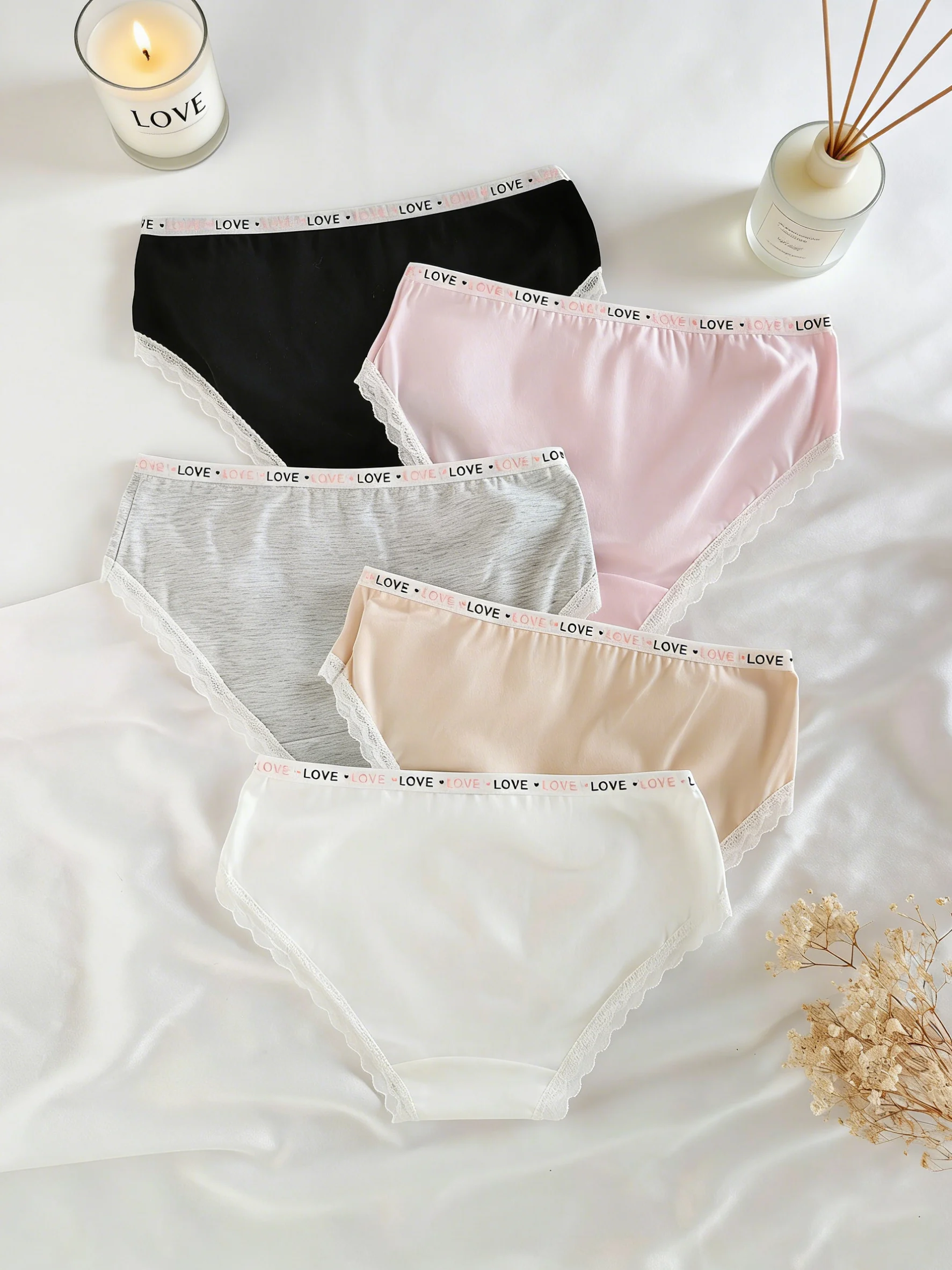 Five-Piece Set of Multi-Colored Lace Panties for Girls with Bowknots and English Lettering, Sweet and Simple Basic Style