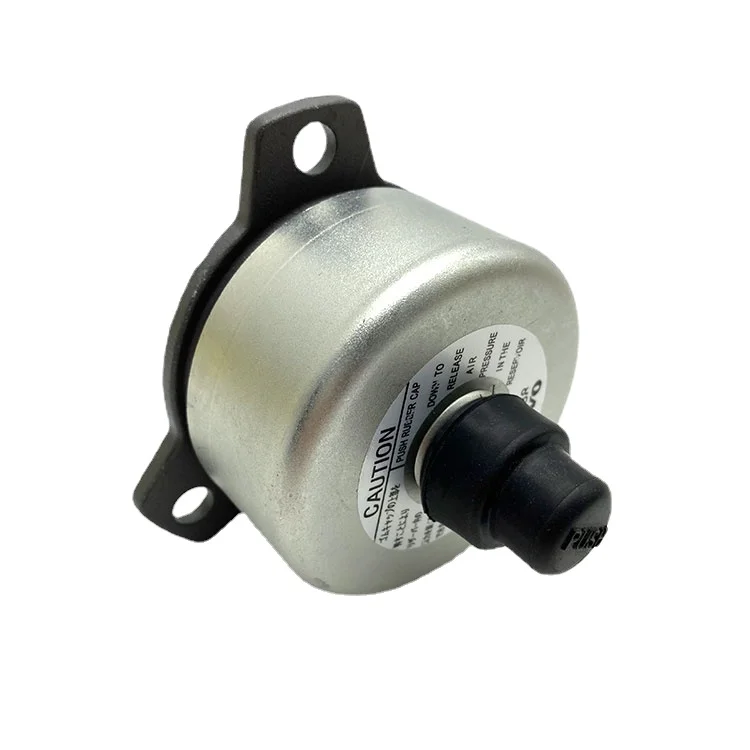 Suitable for excavator Volvo 360/380/460/480 hydraulic oil tank cover breathing filter assembly exhaust valve accessories