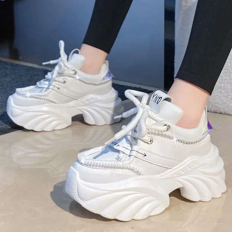 Oddychające buty na platformie Luksusowe buty damskie Designerskie buty zwiększające wysokość Lekkie rekreacyjne buty do chodzenia Modne damskie