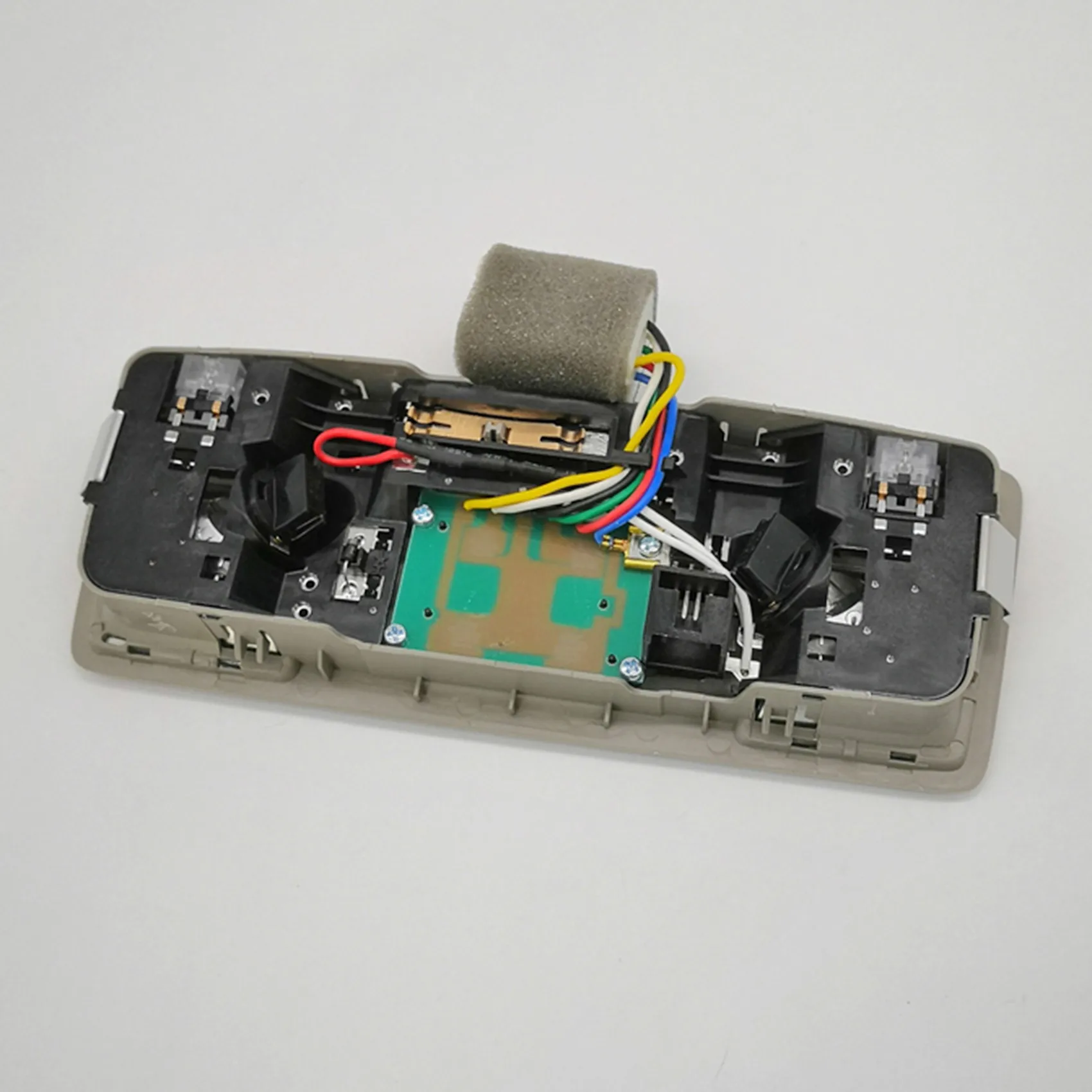 

AEF2-GJ6R-69-970 салон автомобиля, верхняя консоль, купольный светильник, лампа для чтения с переключателем люка для Mazda 6 GG 3 BK Mazda 5 CX-7