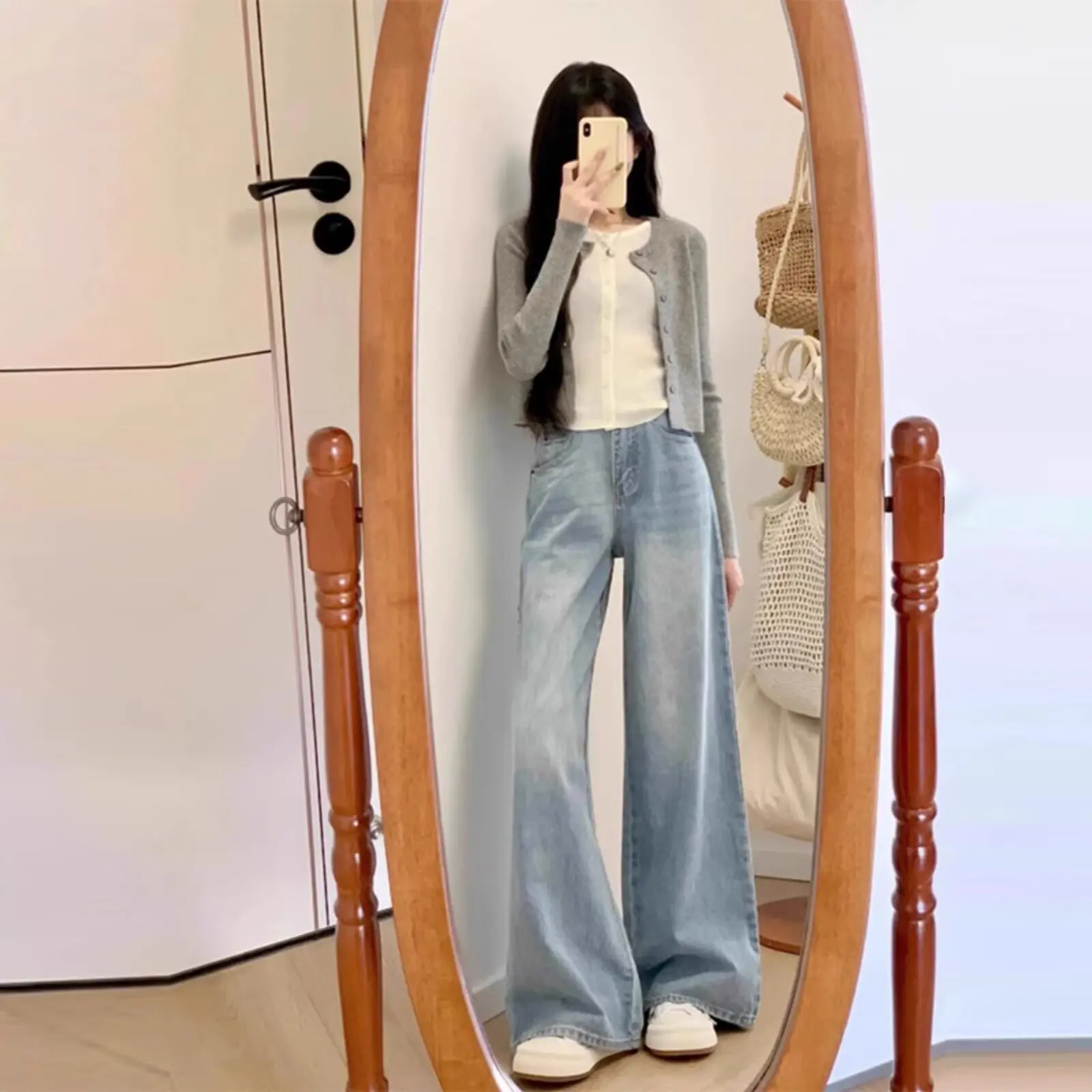 Vaqueros acampanados de color claro retro francés para mujer en verano pequeños pantalones de pierna ancha rectos acampanados grandes de cintura alta primavera y otoño