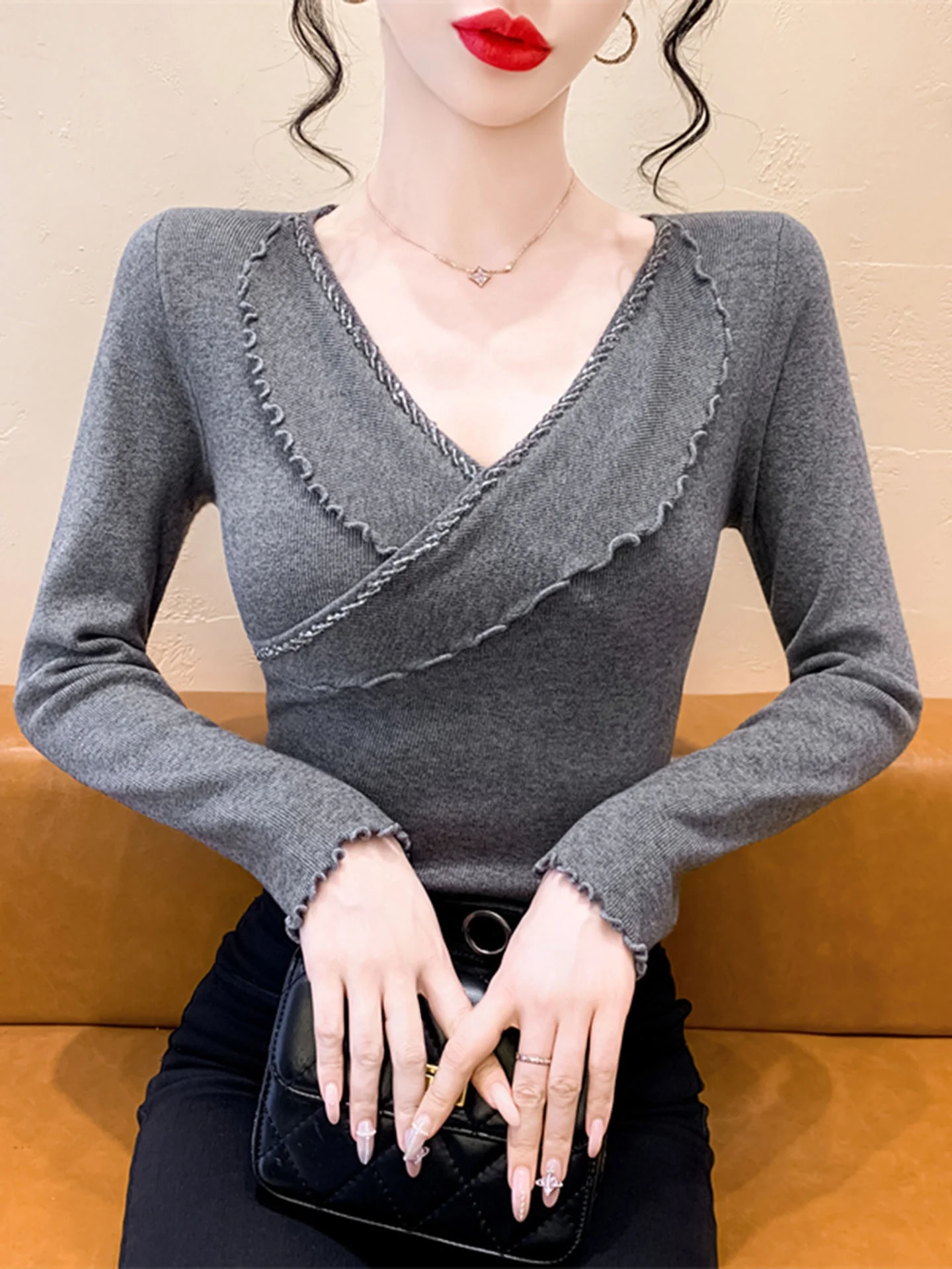 

Ele V-Ne Cross Long Sve трикотажная основа irt женская осенне-зимняя мода мягкий корейский облегающий топ для внутренней одежды