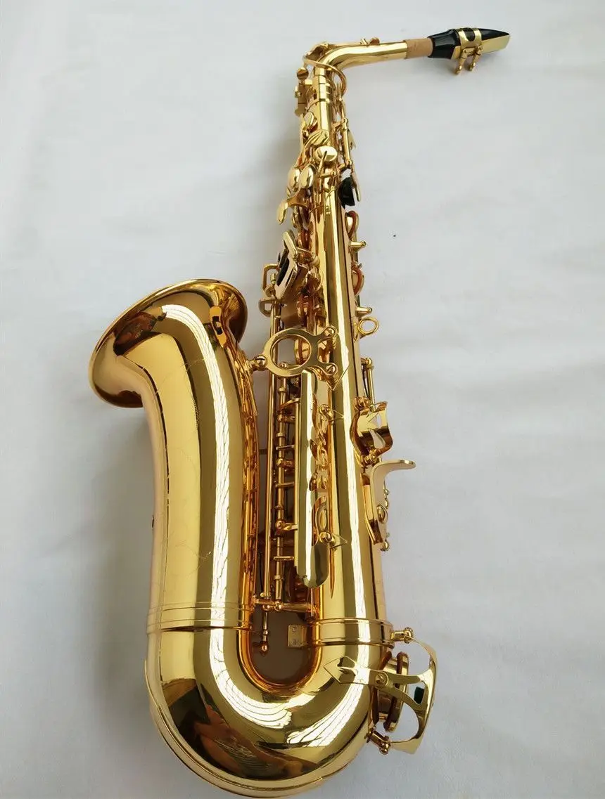 

Саксофон Deep carving New Taiwan JUPITER JAS-567 Alto Eb Tune, золотое лаковое покрытие, с футляром и мундштуком, профессиональный.