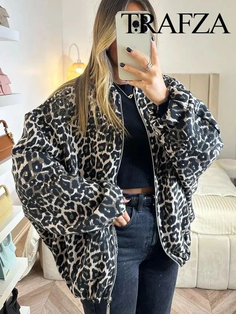 TRAFZA-abrigos de algodón con estampado de leopardo para Mujer, abrigo holgado informal de manga larga con cremallera y bolsillos, decoración de invierno