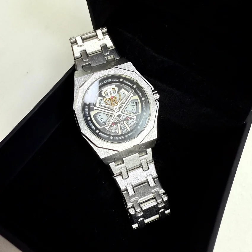 2026 Hollow out Dark Warrior Quartz Watch for Men Business Calendar Sports Watch Gift Item