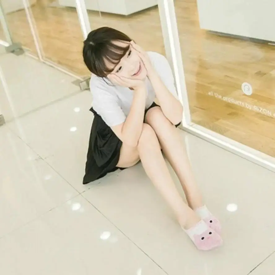 Hot Sale Lovely CAT Warm Comfortable Cotton Girl Women's Socks Ankle Low Female Invisible Color Girl Hosier Funny(color Random)