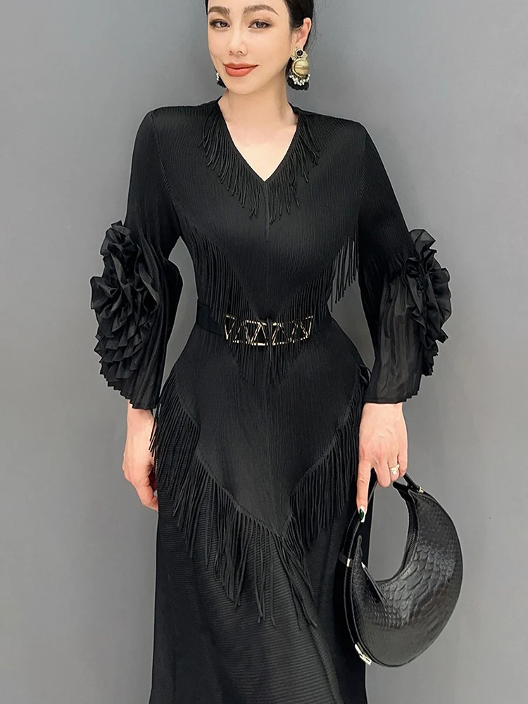 SHENGPALAE 2024 Spring New Dresses V-neck Slim Fit Fringe Flare Long Dress Elegant Dress Design Sense Fashionable Women 5R9601