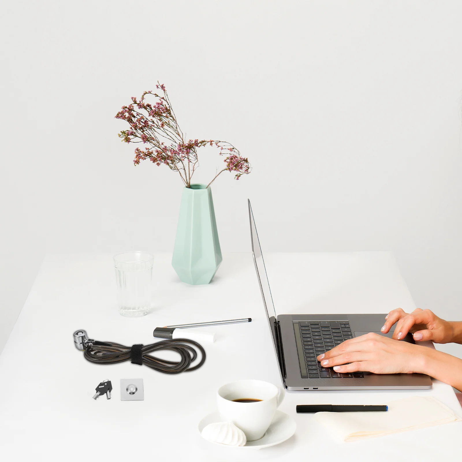 

2M Thickened Zinc Alloy Laptop Lock Lock for Home Office Anti-Theft Computer Monitor Projector LCD