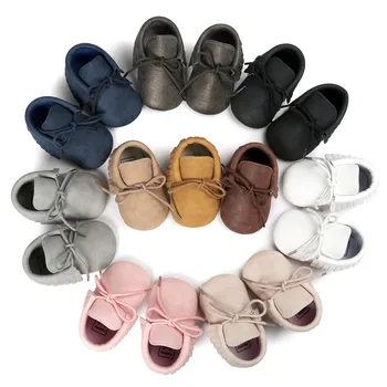 Scarpe da bambino neonato ragazzo ragazza classica nappe stringate pelle scamosciata Sofe antiscivolo culla scarpe da gattonare mocassini 10 colori