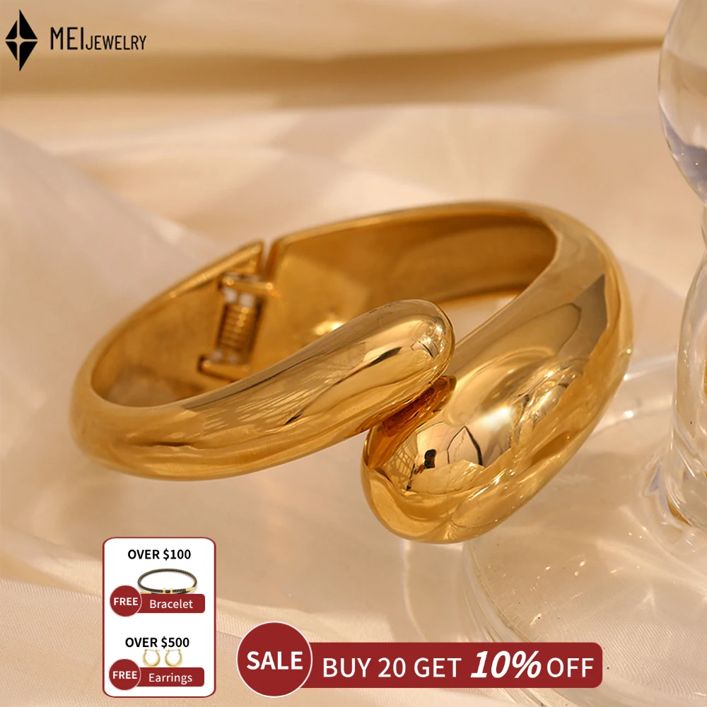 Simple Exaggerated Stainless Steel Golden Light Double Snake Head Cast Large Bracelet For Women