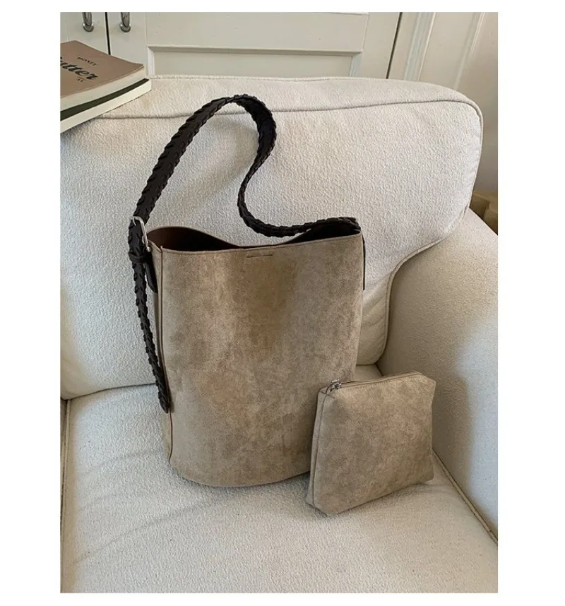 Mehrfarbige Wildleder-Schultertasche mit Verstellbarem Riemen, Lässiger Stil für Tägliches Einkaufen, Verabredungen, Pendeln und Kurzreisen – Detail 25