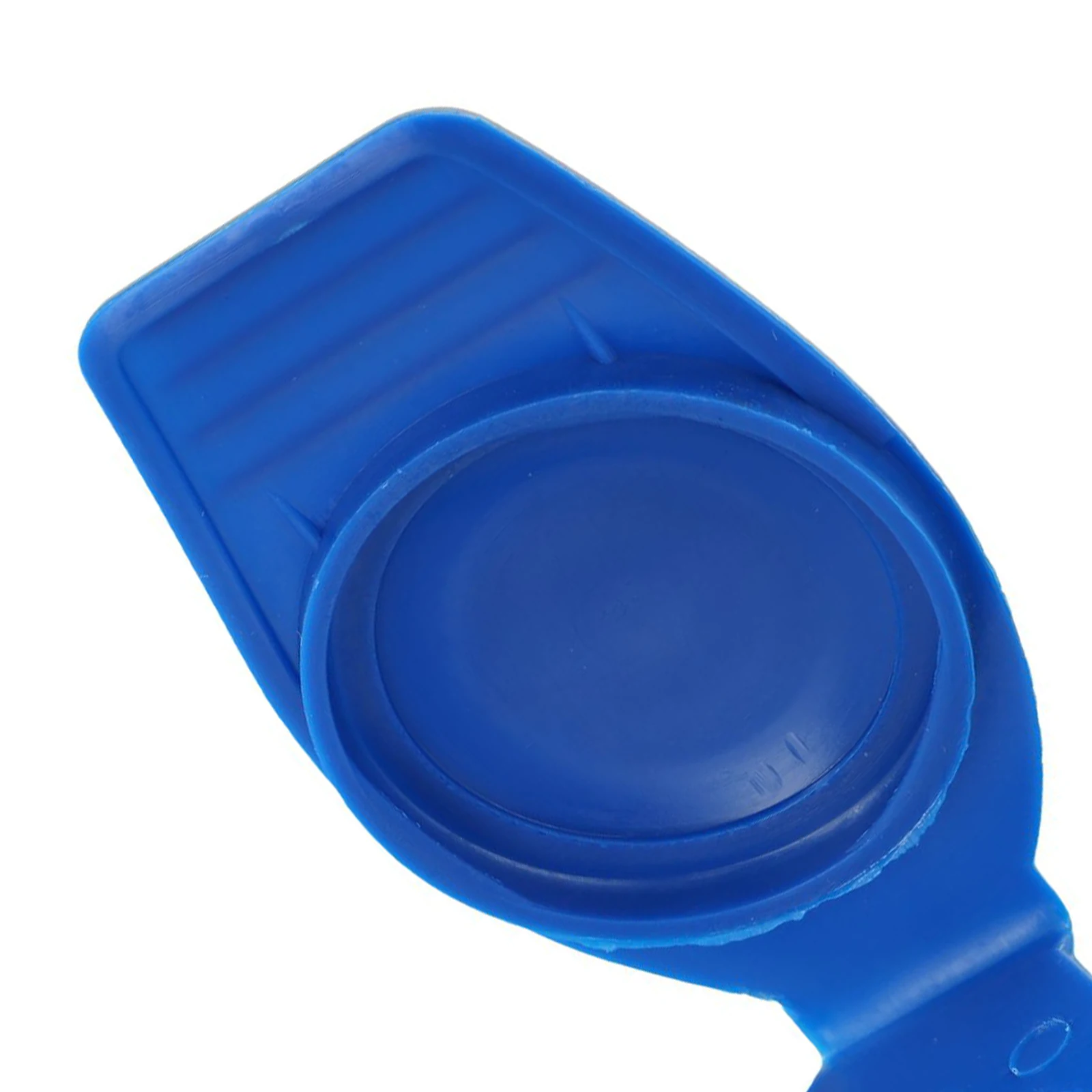 1pcs  Windshield Glass  Cleaning Tank Spray Bottle CoverFor Skoda Blue Car Exterior Accessories 1K0955455/ 8D0955455 /1H0955455