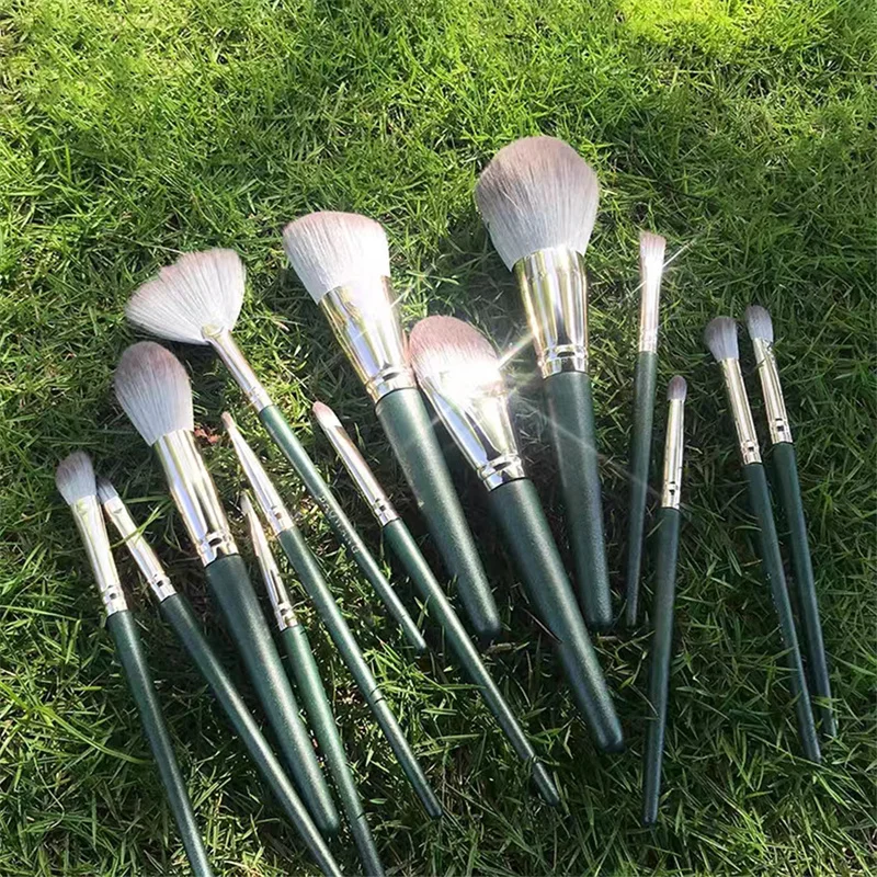 مجموعة فرش مكياج ، فرشاة ظلال عيون ، فرشاة بودرة ، فرشاة أحمر خدود ، فرشاة تمييز ، فرشاة كفاف ، فرشاة أظافر ، فرشاة تفاصيل ، 14 * * #5