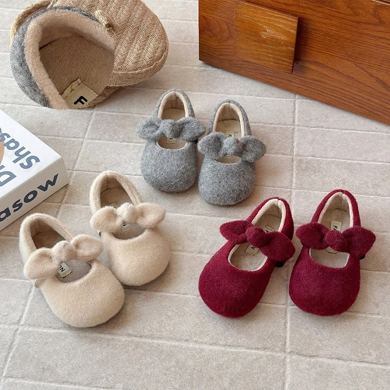 

Плюшевые туфли принцессы для девочек, новая зимняя модная легкая удобная хлопковая обувь с бантом, уличная нескользящая теплая повседневная обувь