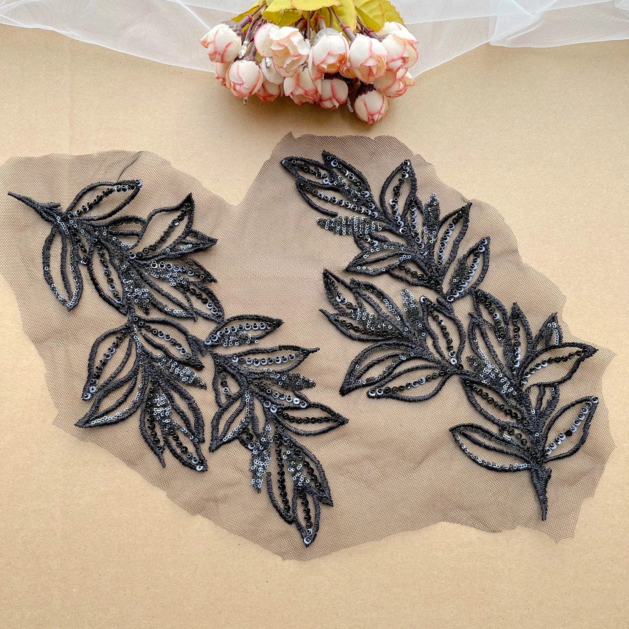 

2 Pairs Customized Black White Dual Color Nail Bead Leaf Embroidery Lace Fabric DIY Wedding Dress Clothing Background Decoration