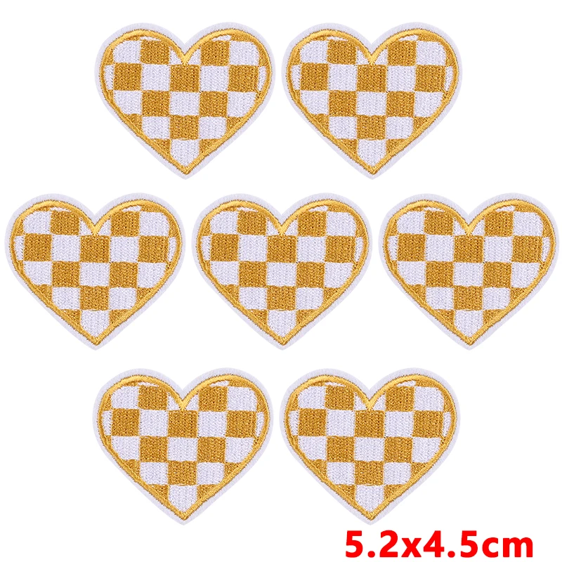 10 PCS/lot l Heart-shaped Plaid Stripes Applique/Embroidery Patch Iron On Patches For Clothing Thermoadhesive Patches On Clothes