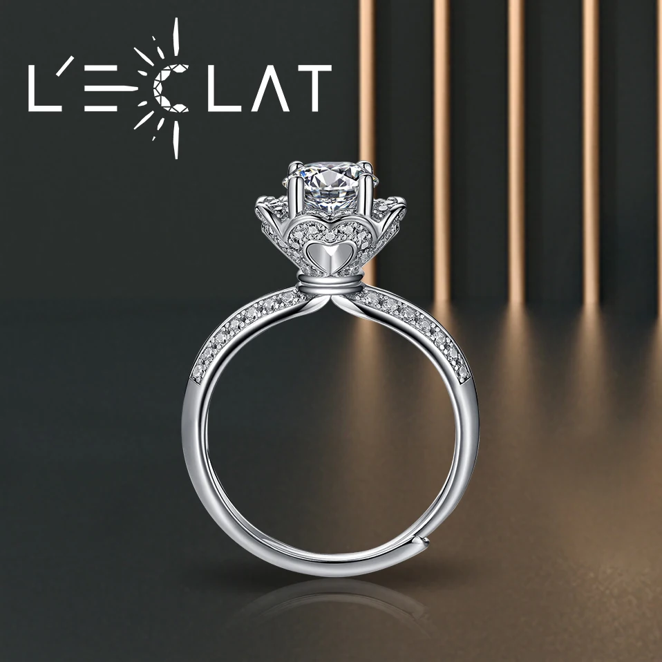 

LECLAT 1-2ct D Color VVS1 Moissanite Ring for Woman Wedding Jewely with GRA 925 Sterling Sliver Plated 18k Gold Wedding Band