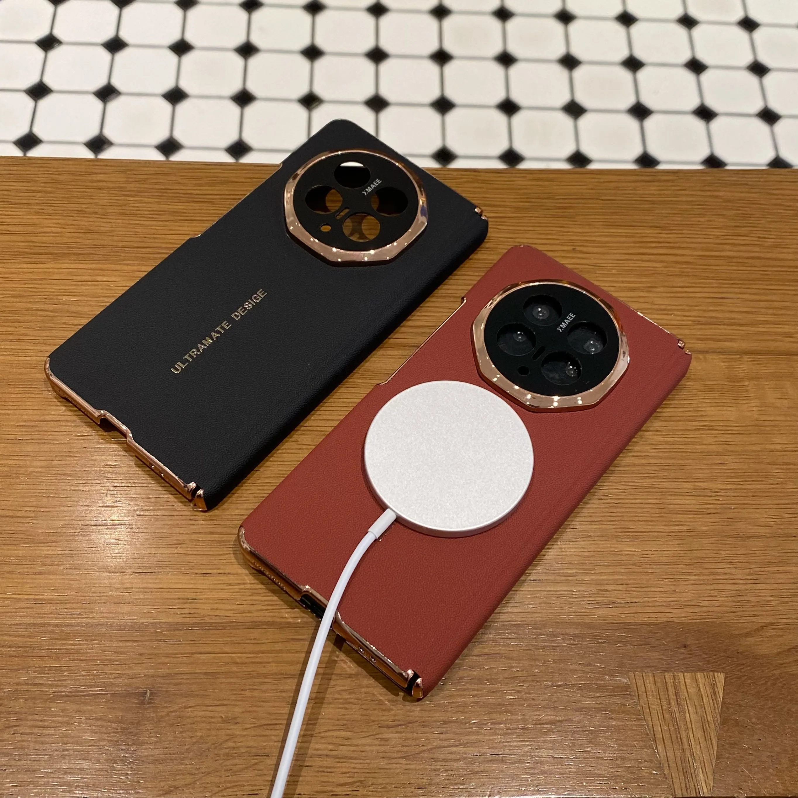 

Flip artificial leather protective case for Honor Magic V6, supports magnetic wireless charging, drop-proof