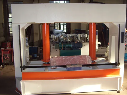 Hot Sale Woodworking Machine Wood Door Cold Press Machine with CE